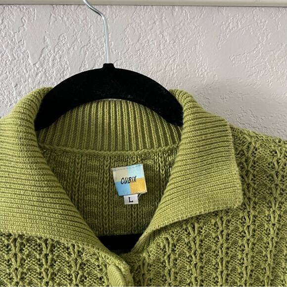 Cubix Green Button-Front Cardigan - Picture 4 of 7